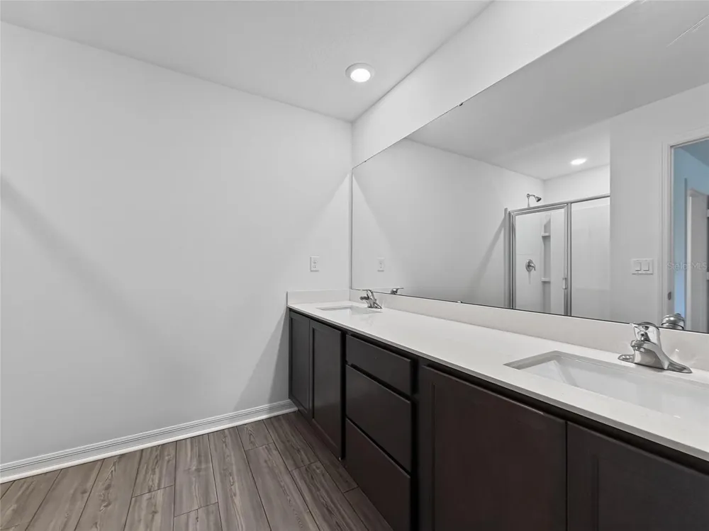 1552 WYNFORD CIRCLE Tavares, FL 32778
