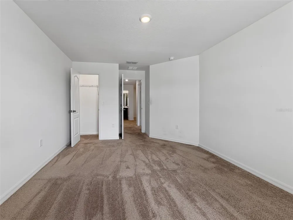 1552 WYNFORD CIRCLE Tavares, FL 32778