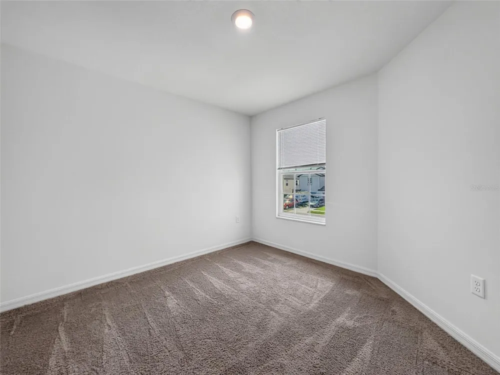 1552 WYNFORD CIRCLE Tavares, FL 32778