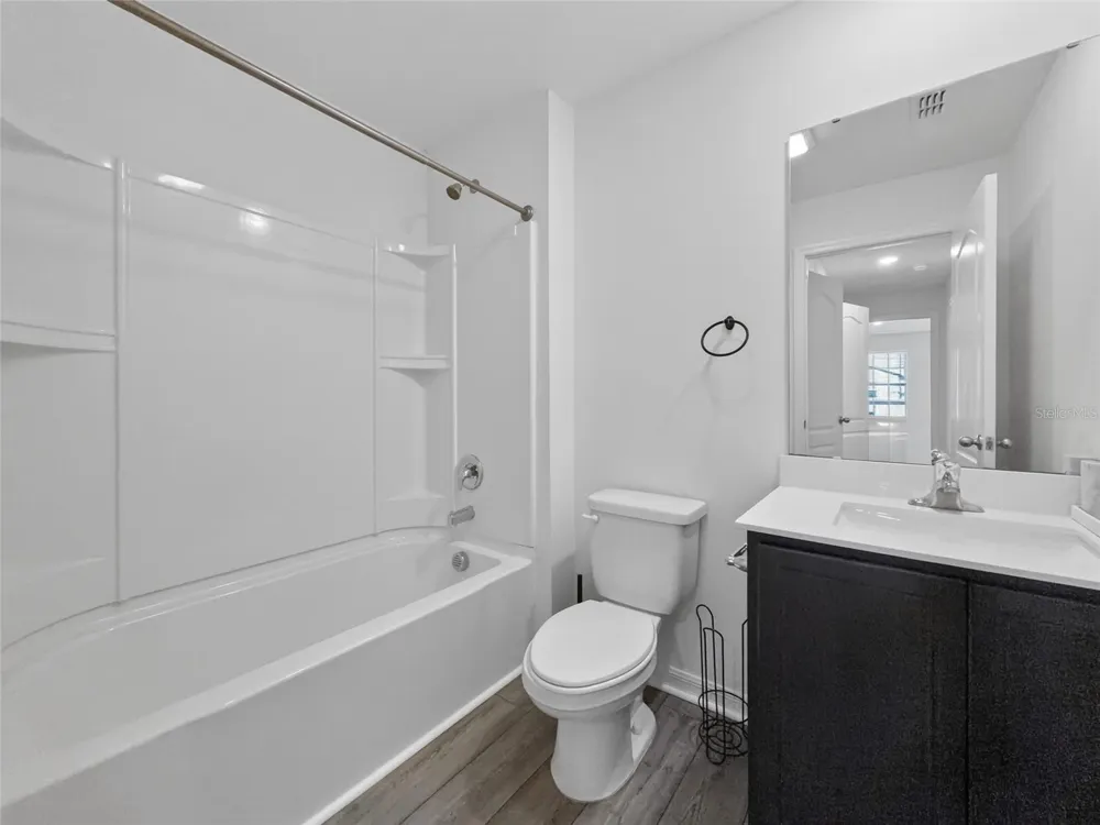 1552 WYNFORD CIRCLE Tavares, FL 32778