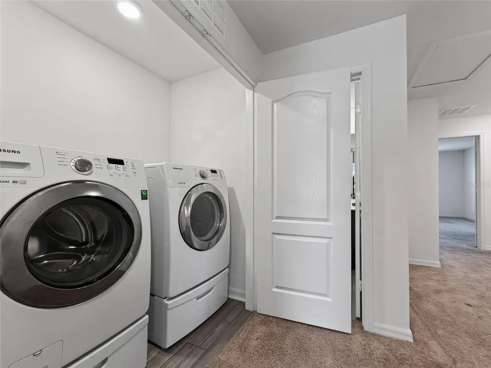 1552 WYNFORD CIRCLE Tavares, FL 32778