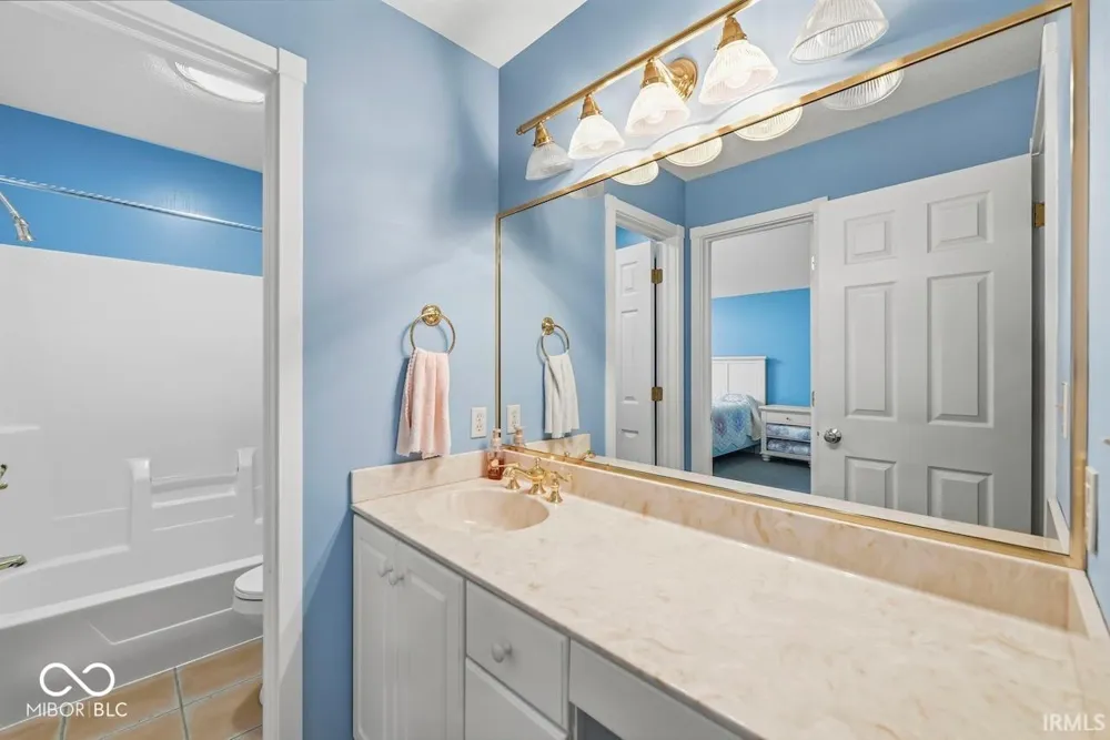 12409 W 150 Parker City, IN 47368