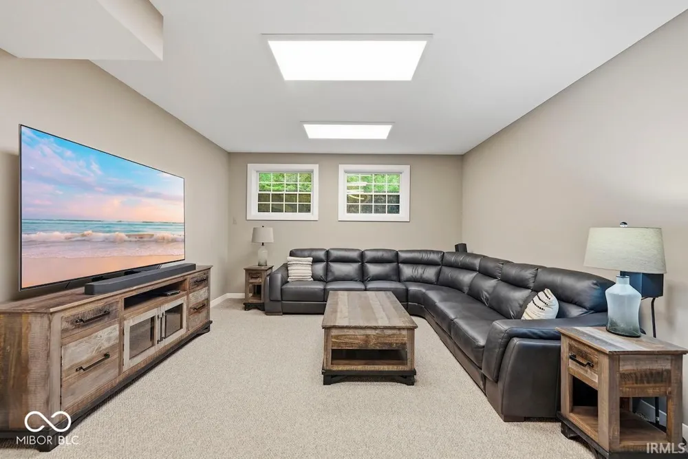 12409 W 150 Parker City, IN 47368