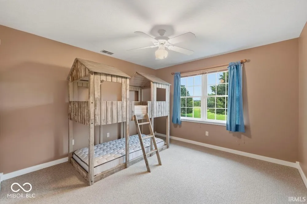 12409 W 150 Parker City, IN 47368