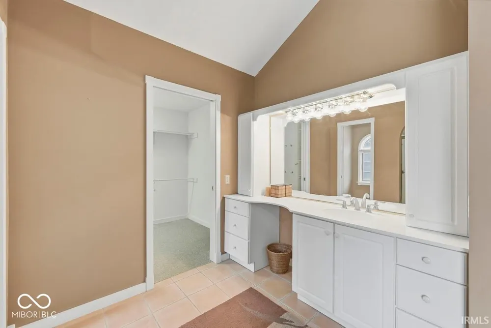 12409 W 150 Parker City, IN 47368