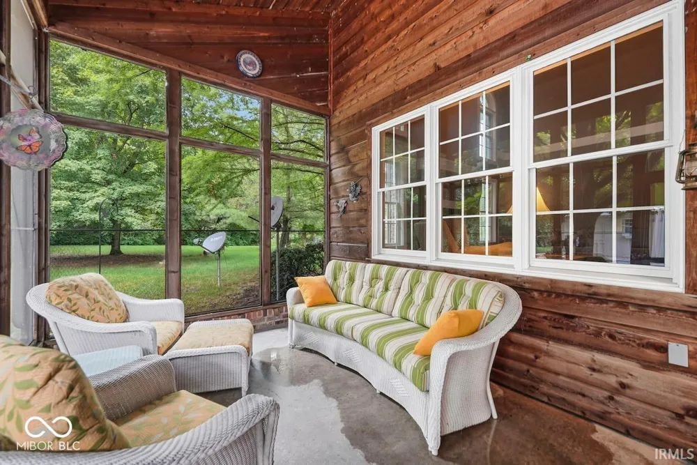 12409 W 150 Parker City, IN 47368