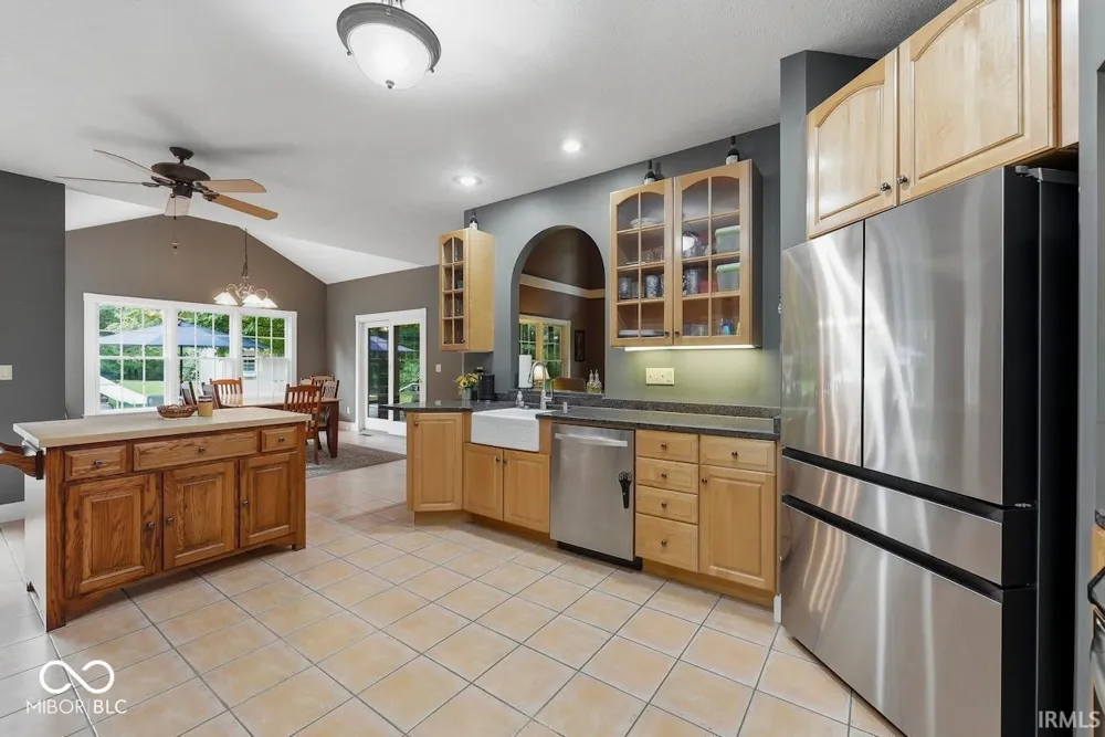 12409 W 150 Parker City, IN 47368