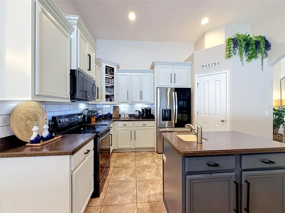 204 BUTTER HILL Deland, FL 32724