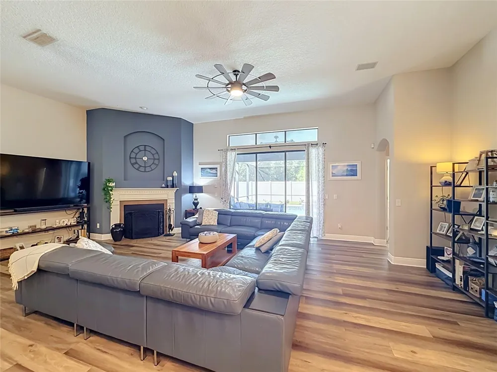 204 BUTTER HILL Deland, FL 32724