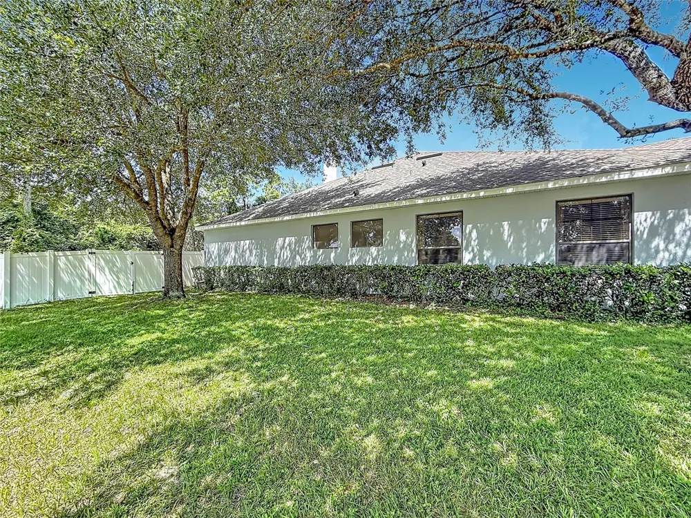 204 BUTTER HILL Deland, FL 32724