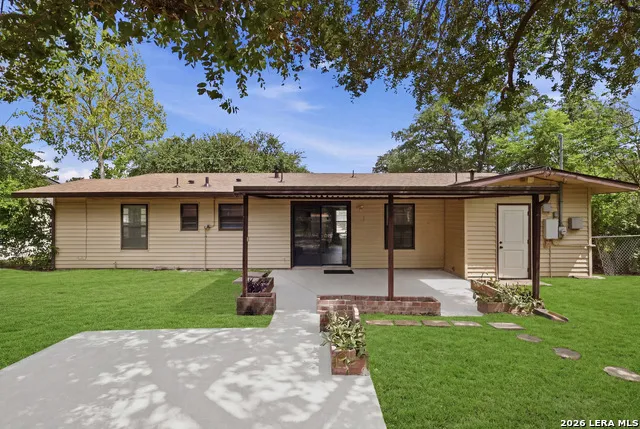 429 E WRIGHT BLVD Universal City, TX 78148