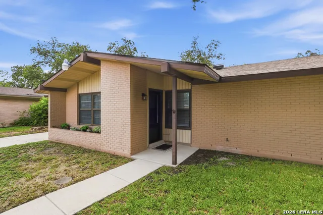 429 E WRIGHT BLVD Universal City, TX 78148