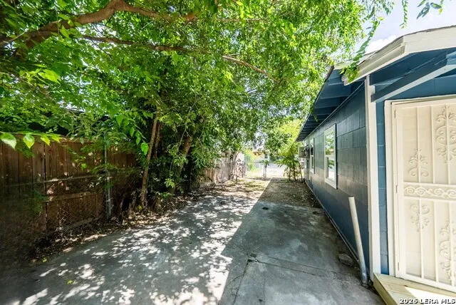 10 LINDEN AVE San Antonio, TX 78211