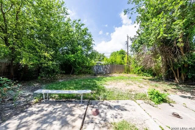10 LINDEN AVE San Antonio, TX 78211
