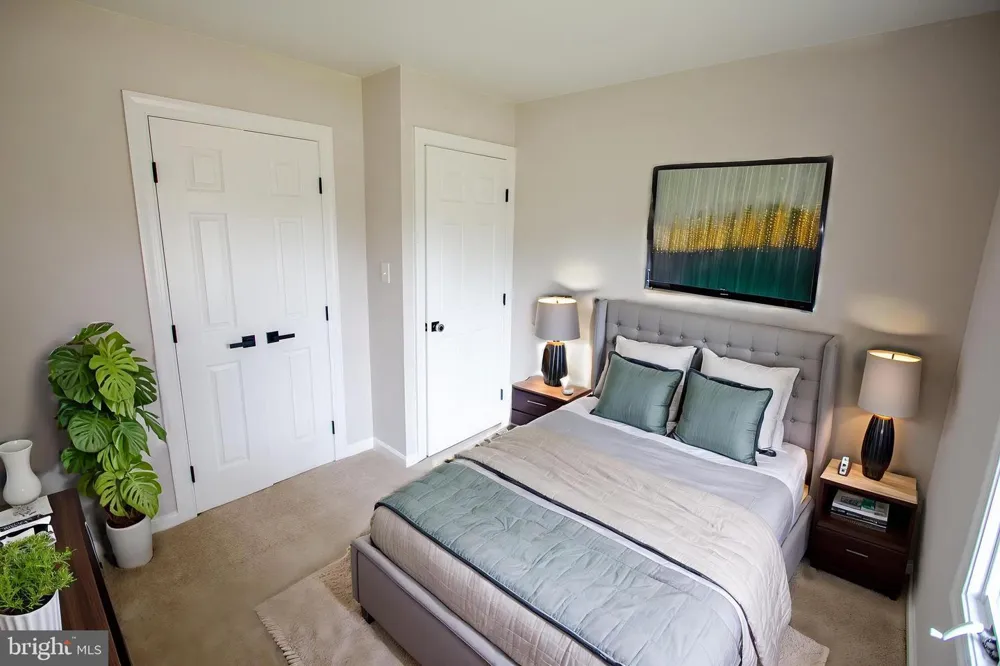 7928 RUSSELL ROAD Alexandria, VA 22309