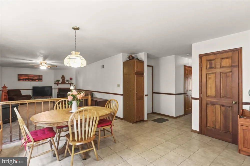141 OAK HILLS DRIVE Hanover, PA 17331