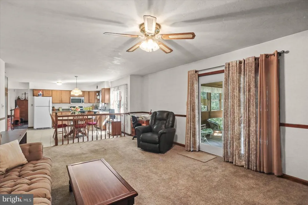 141 OAK HILLS DRIVE Hanover, PA 17331