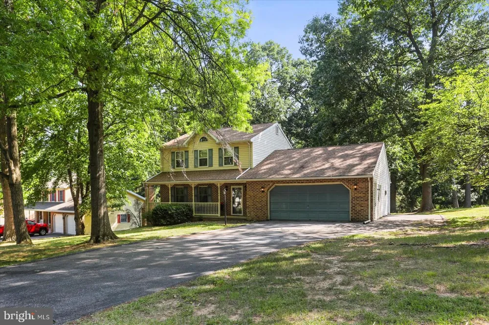 141 OAK HILLS DRIVE Hanover, PA 17331