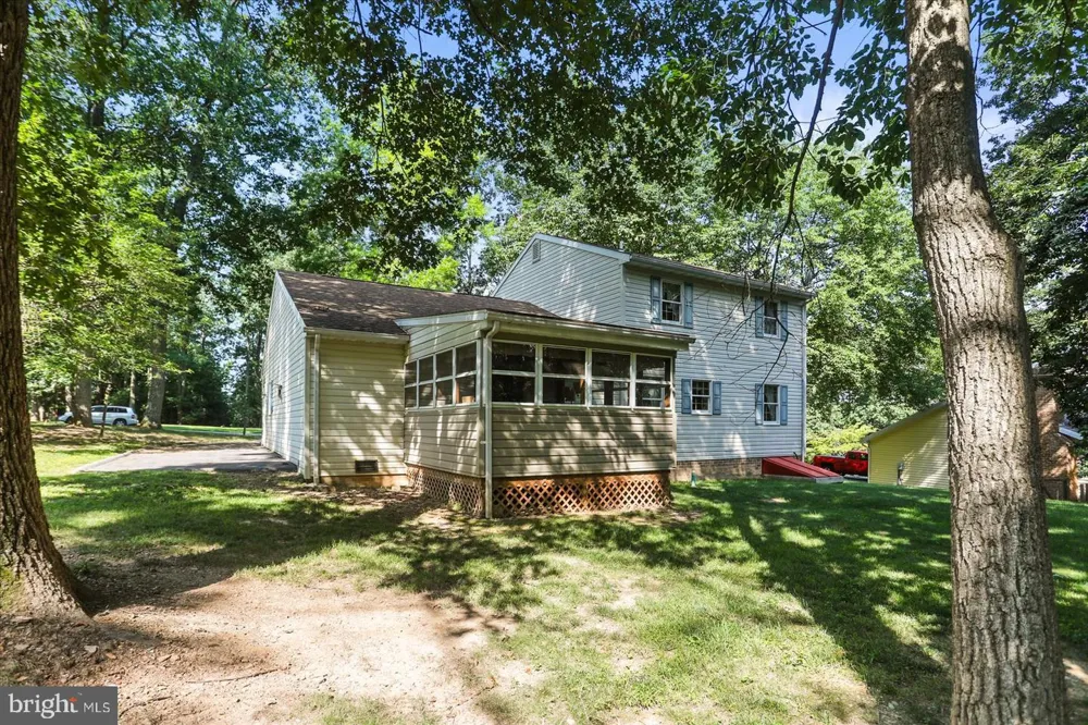 141 OAK HILLS DRIVE Hanover, PA 17331