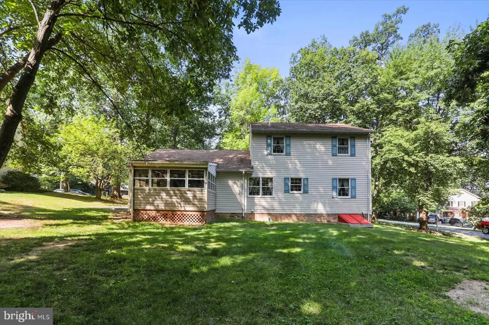 141 OAK HILLS DRIVE Hanover, PA 17331