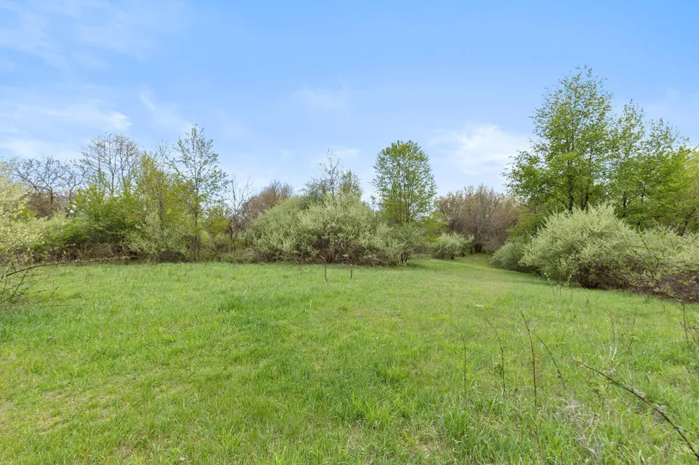 6th Avenue Bloomingdale, MI 49026