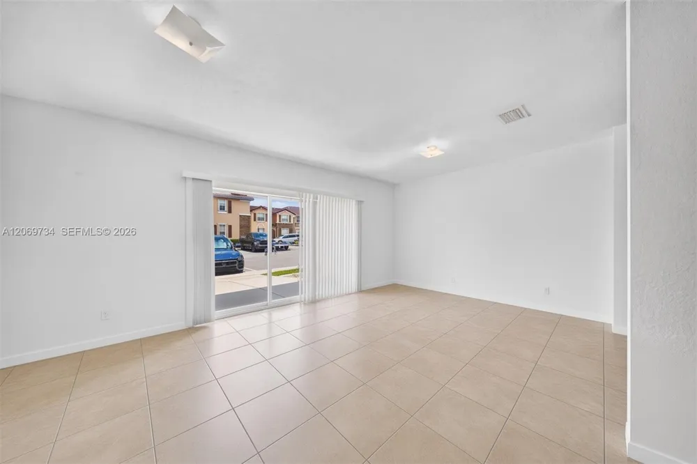 1495 NE 33rd Ave #101 Homestead, FL 33033