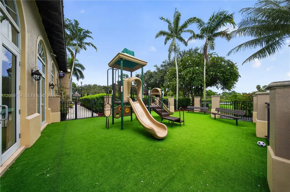 1495 NE 33rd Ave #101 Homestead, FL 33033