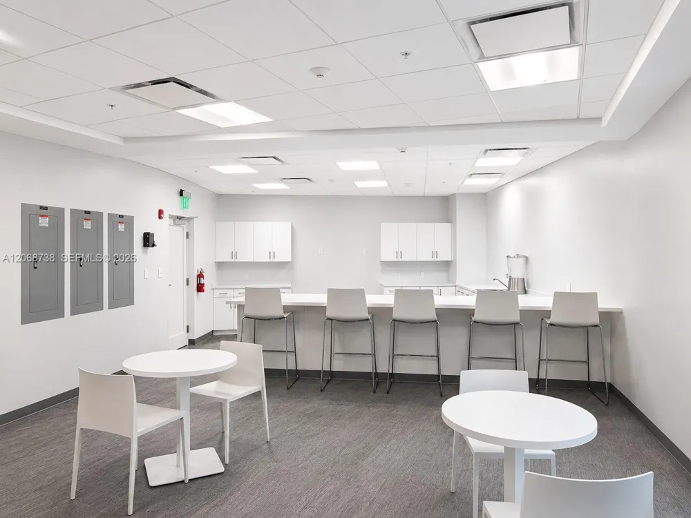 500 Three Islands Blvd #918 Hallandale Beach, FL 33009