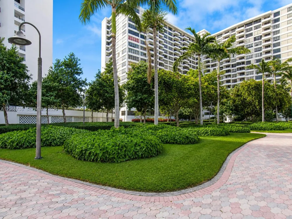 500 Three Islands Blvd #918 Hallandale Beach, FL 33009