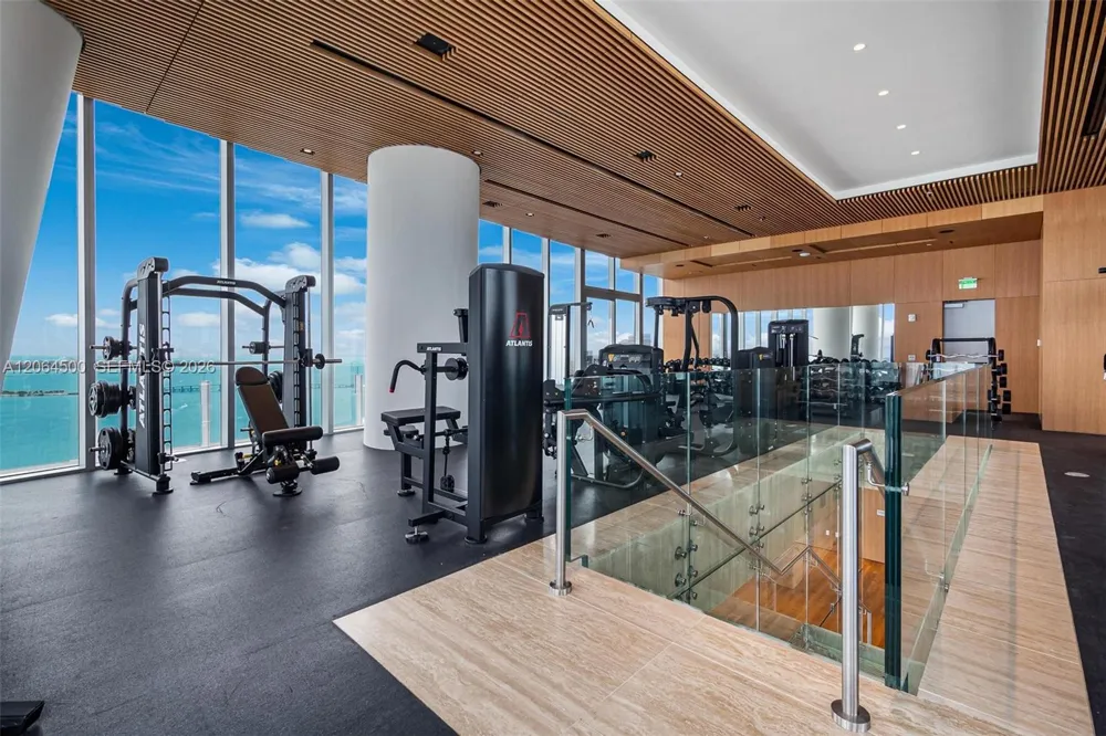 300 Biscayne Blvd Way #6301 Miami, FL 33131