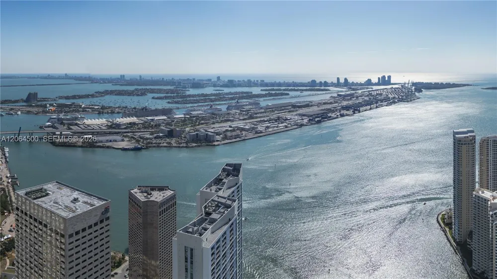 300 Biscayne Blvd Way #6301 Miami, FL 33131
