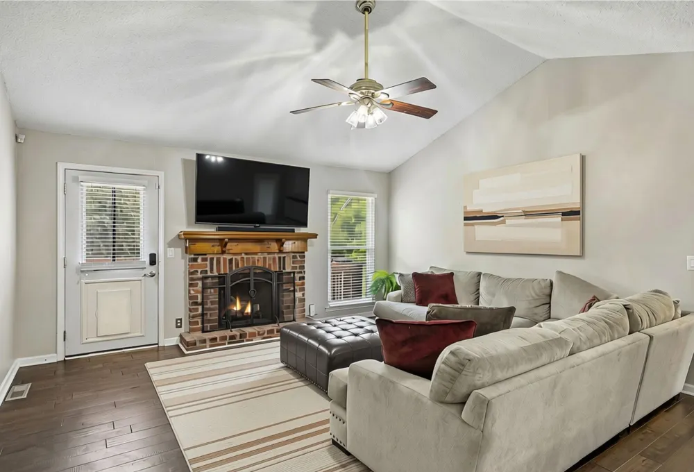 2937 Owendale Dr Antioch, TN 37013