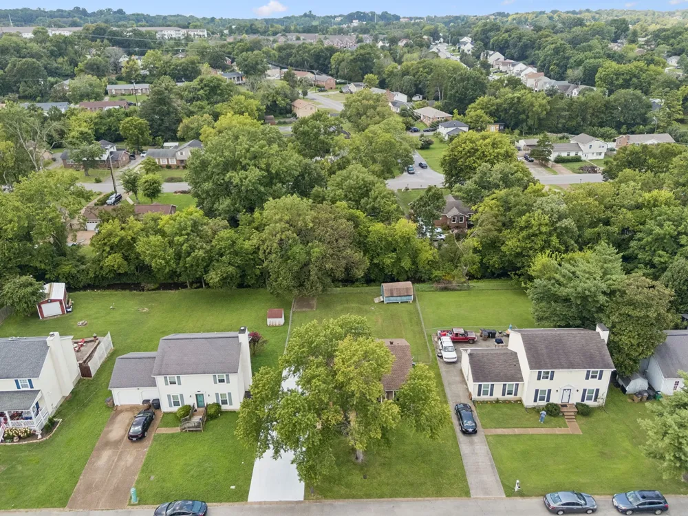 2937 Owendale Dr Antioch, TN 37013