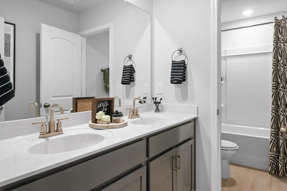 224 East Millbrook Drive Spring Hill, TN 37174