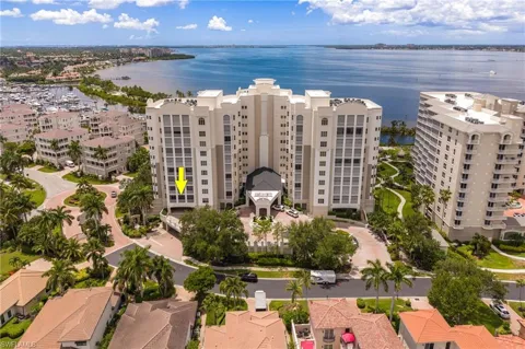 14270 Royal Harbour Court #323