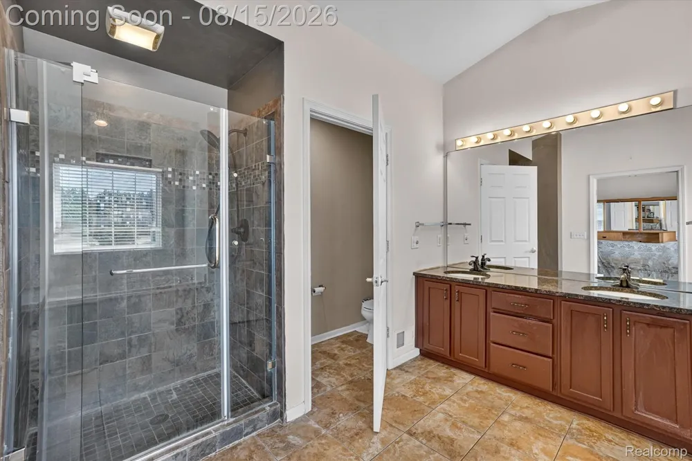 4433 Brighton Drive Grand Blanc Charter Township, MI 48439