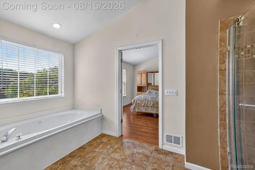 4433 Brighton Drive Grand Blanc Charter Township, MI 48439