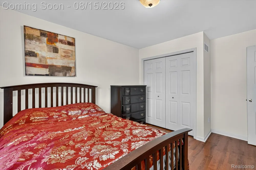 4433 Brighton Drive Grand Blanc Charter Township, MI 48439