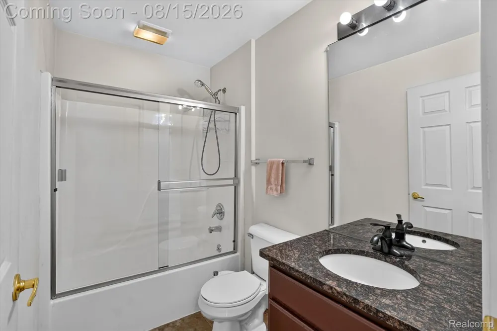 4433 Brighton Drive Grand Blanc Charter Township, MI 48439