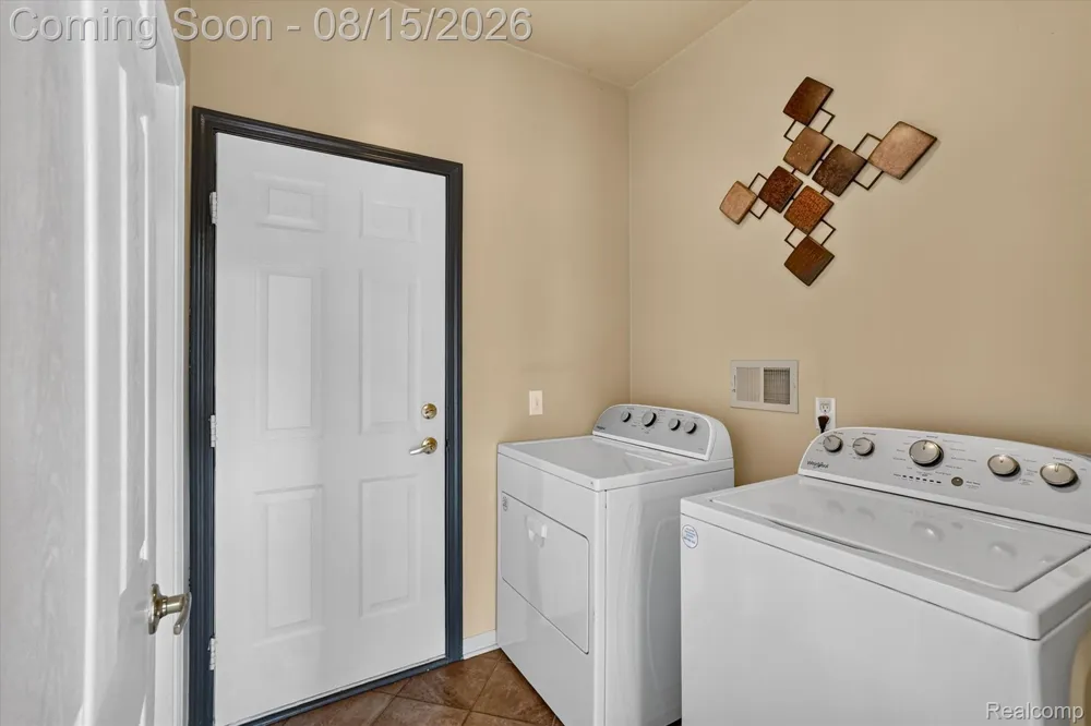 4433 Brighton Drive Grand Blanc Charter Township, MI 48439