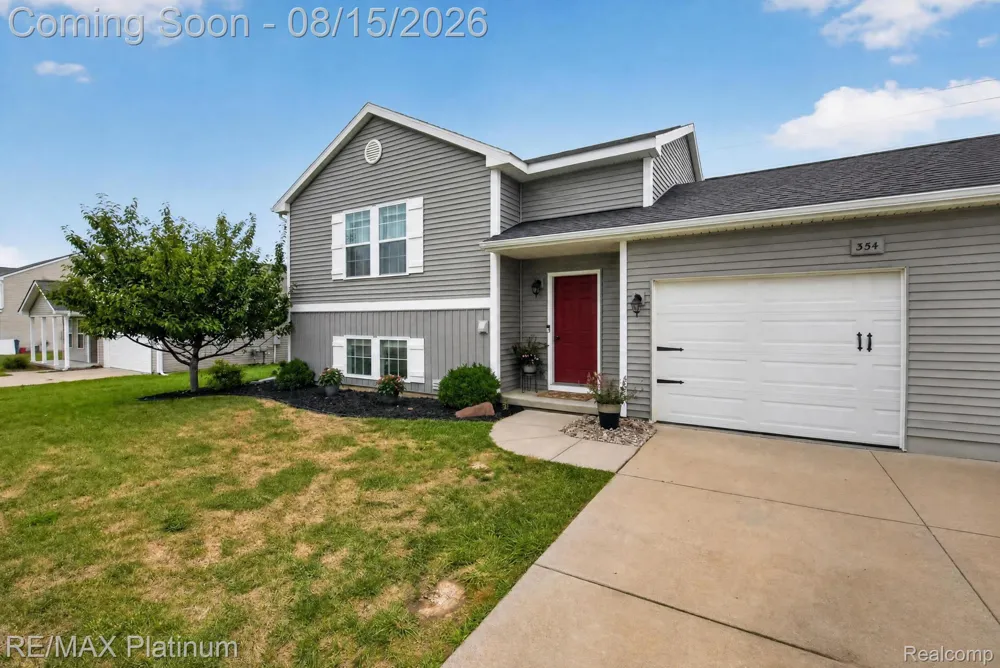 354 Saddlebrook Drive Linden City, MI 48451