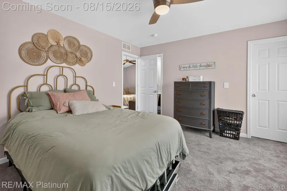 354 Saddlebrook Drive Linden City, MI 48451