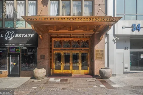 32 Peachtree ST NW