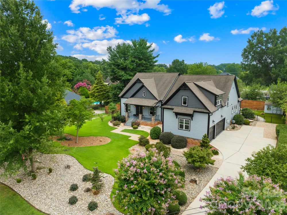 129 Aqua Drive Mooresville, NC 28117