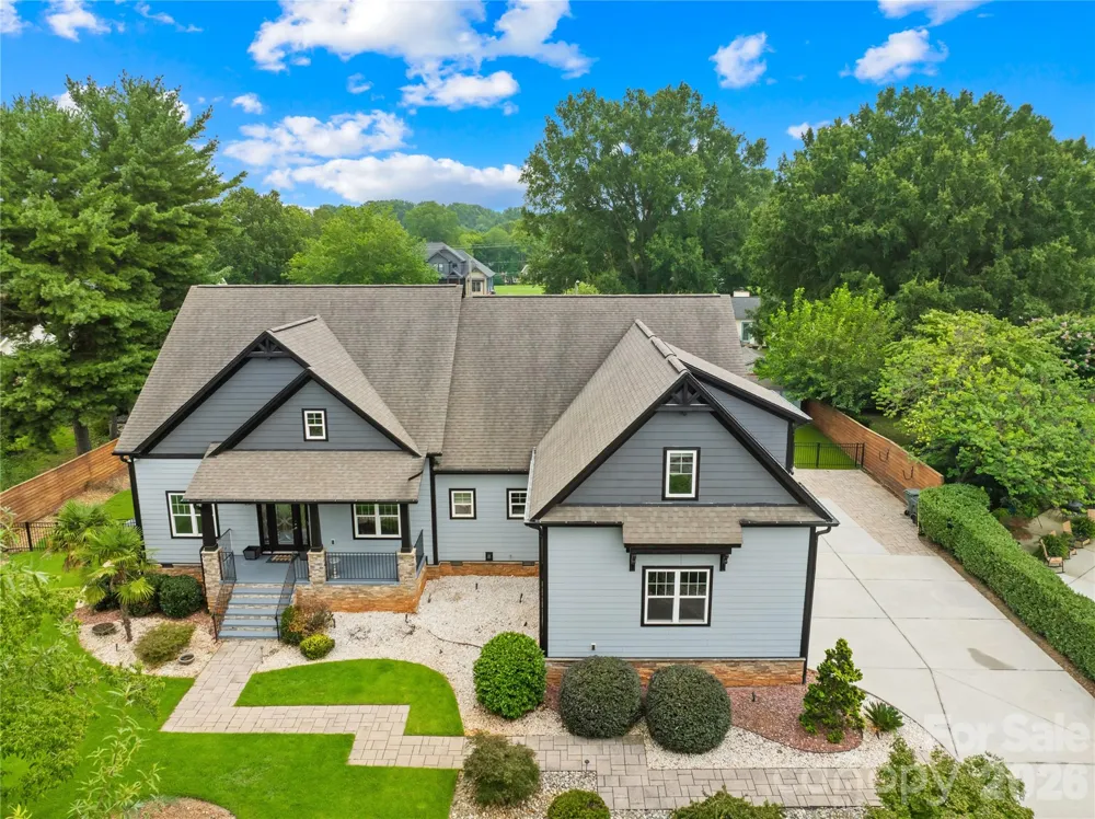 129 Aqua Drive Mooresville, NC 28117