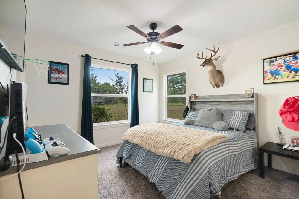 4237 FARM ROAD 196 Pattonville, TX 75468