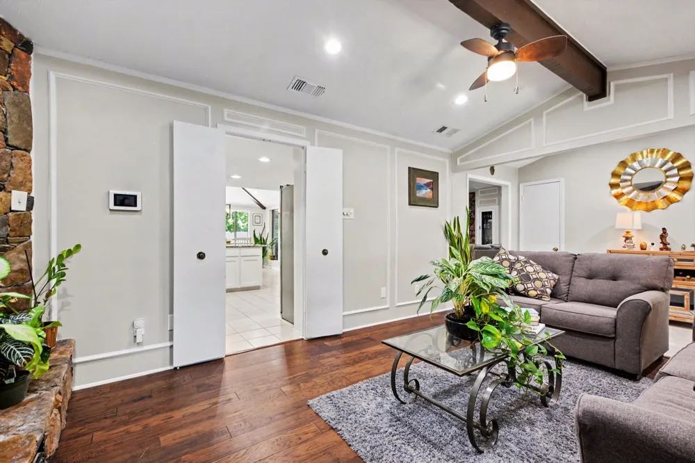 175 E Pleasant Run Road Cedar Hill, TX 75104