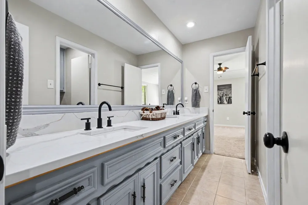 175 E Pleasant Run Road Cedar Hill, TX 75104