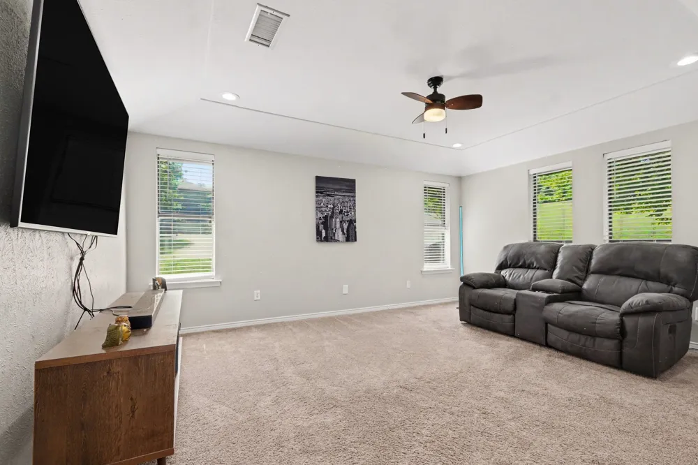 175 E Pleasant Run Road Cedar Hill, TX 75104