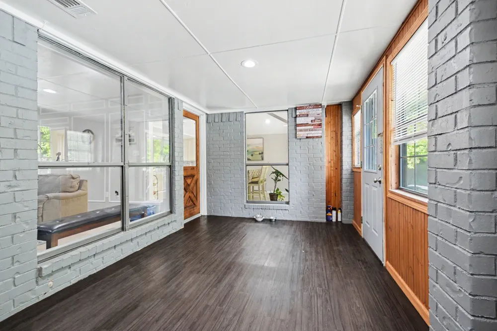 175 E Pleasant Run Road Cedar Hill, TX 75104